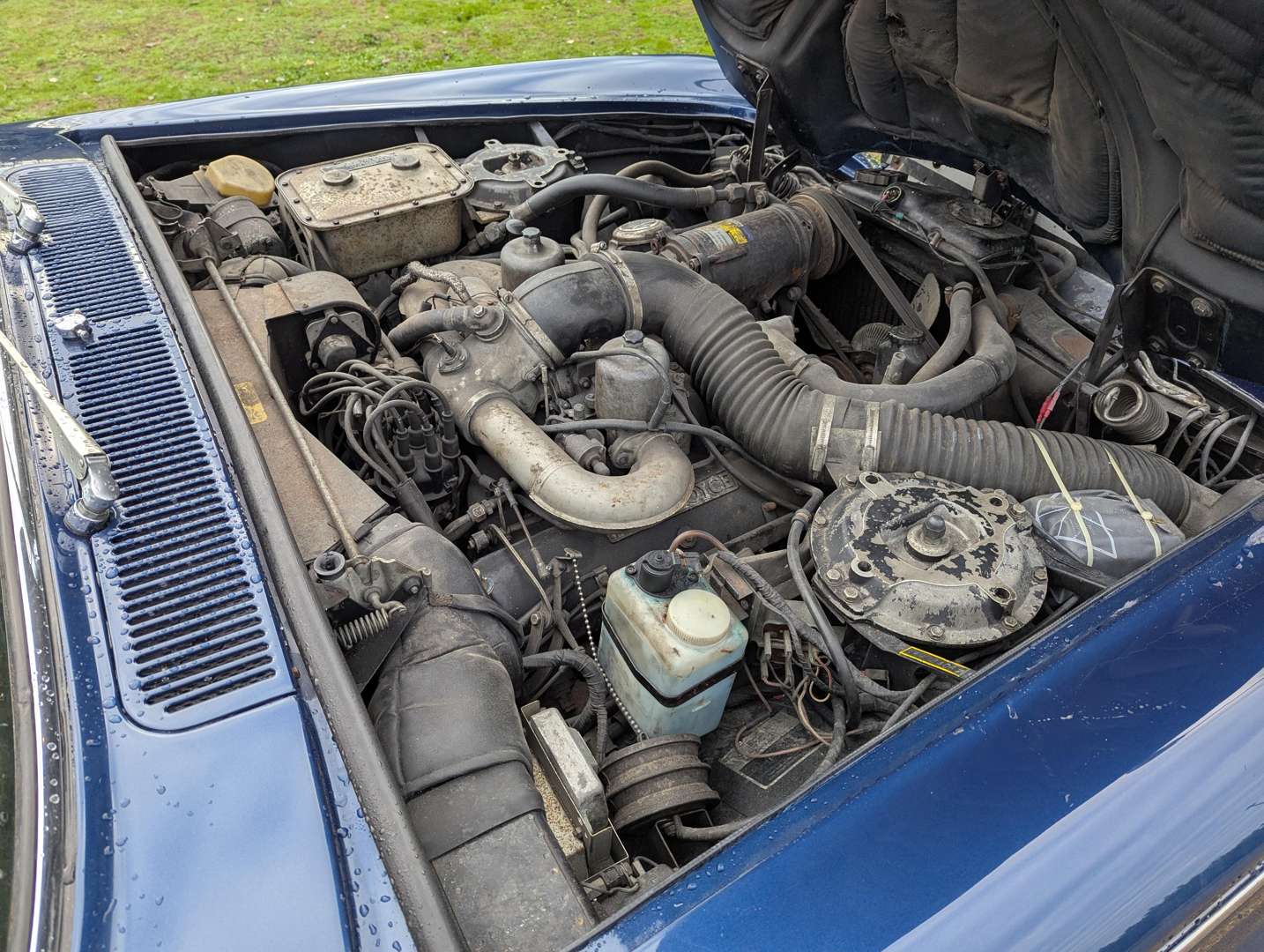 <p>1976 ROLLS ROYCE SILVER SHADOW I</p>