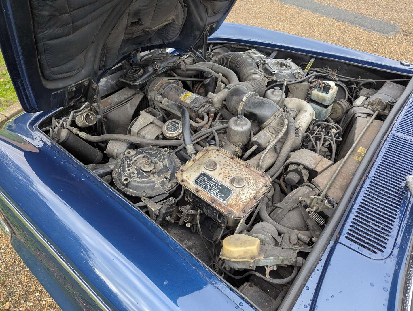 <p>1976 ROLLS ROYCE SILVER SHADOW I</p>