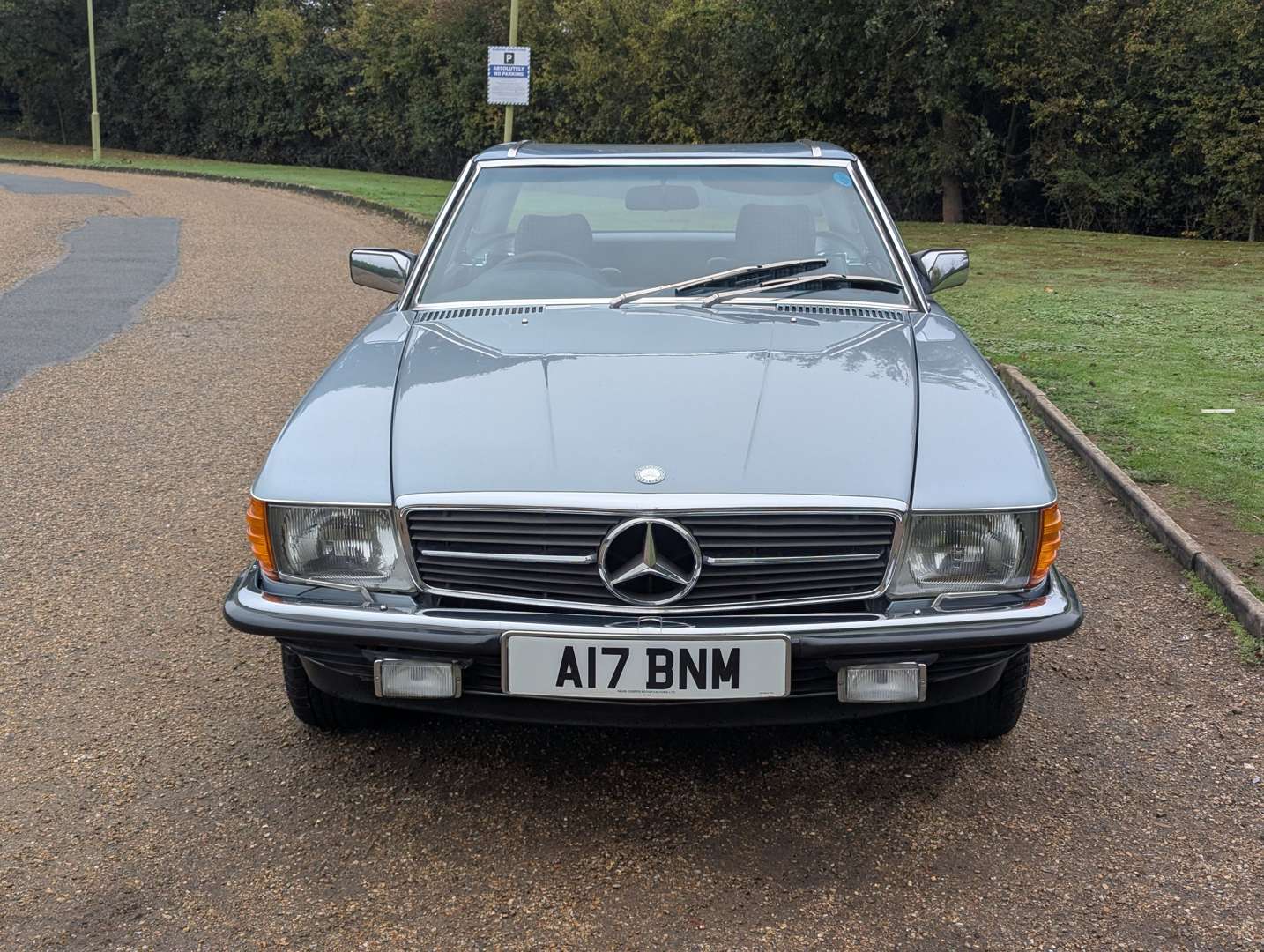 <p>1984 MERCEDES 280 SL AUTO</p>