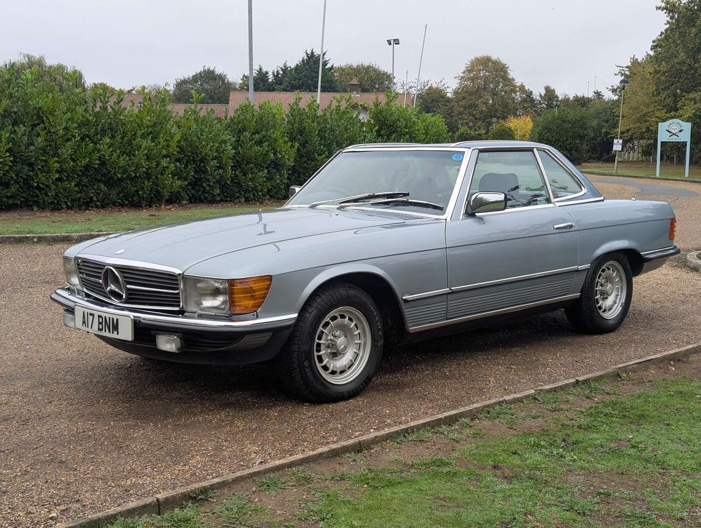 <p>1984 MERCEDES 280 SL AUTO</p>
