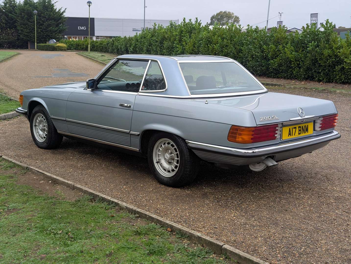 <p>1984 MERCEDES 280 SL AUTO</p>