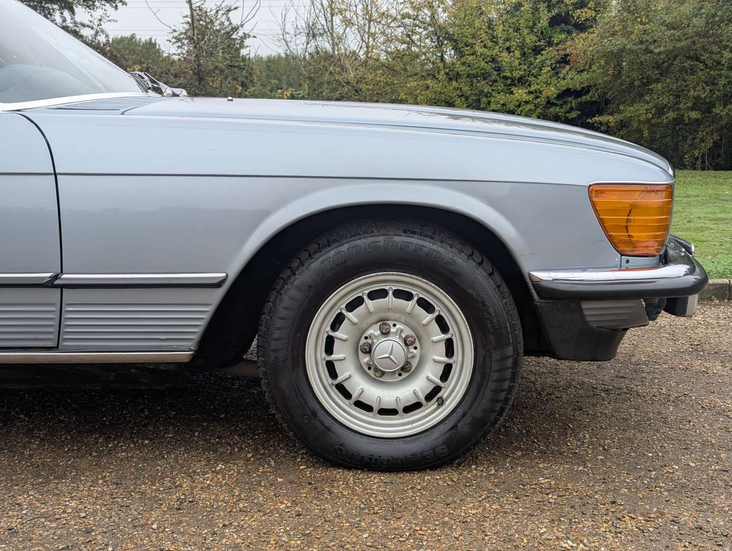 <p>1984 MERCEDES 280 SL AUTO</p>