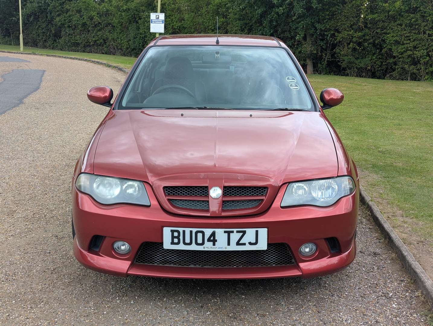 <p>2004 MG ZS</p>