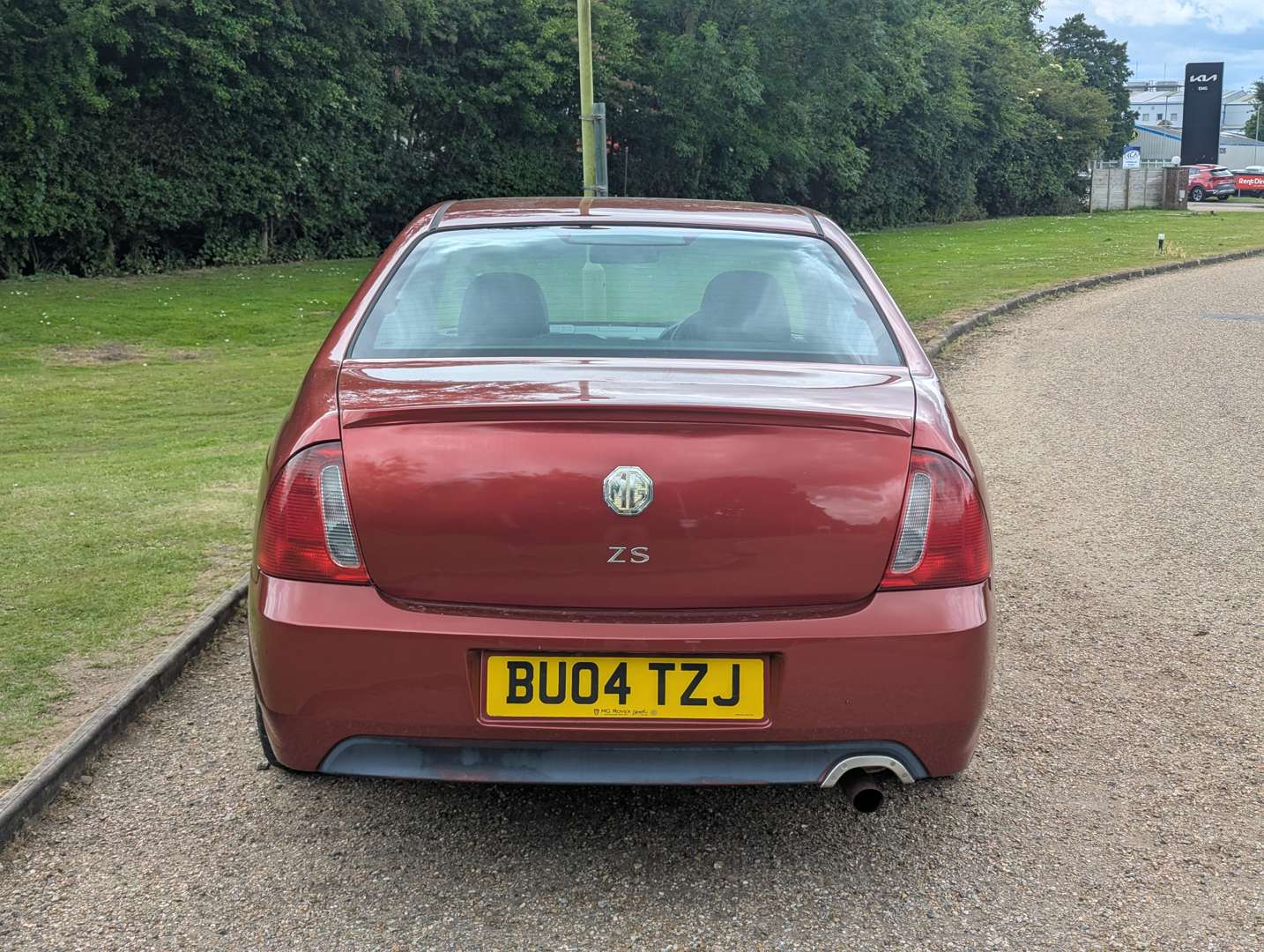 <p>2004 MG ZS</p>