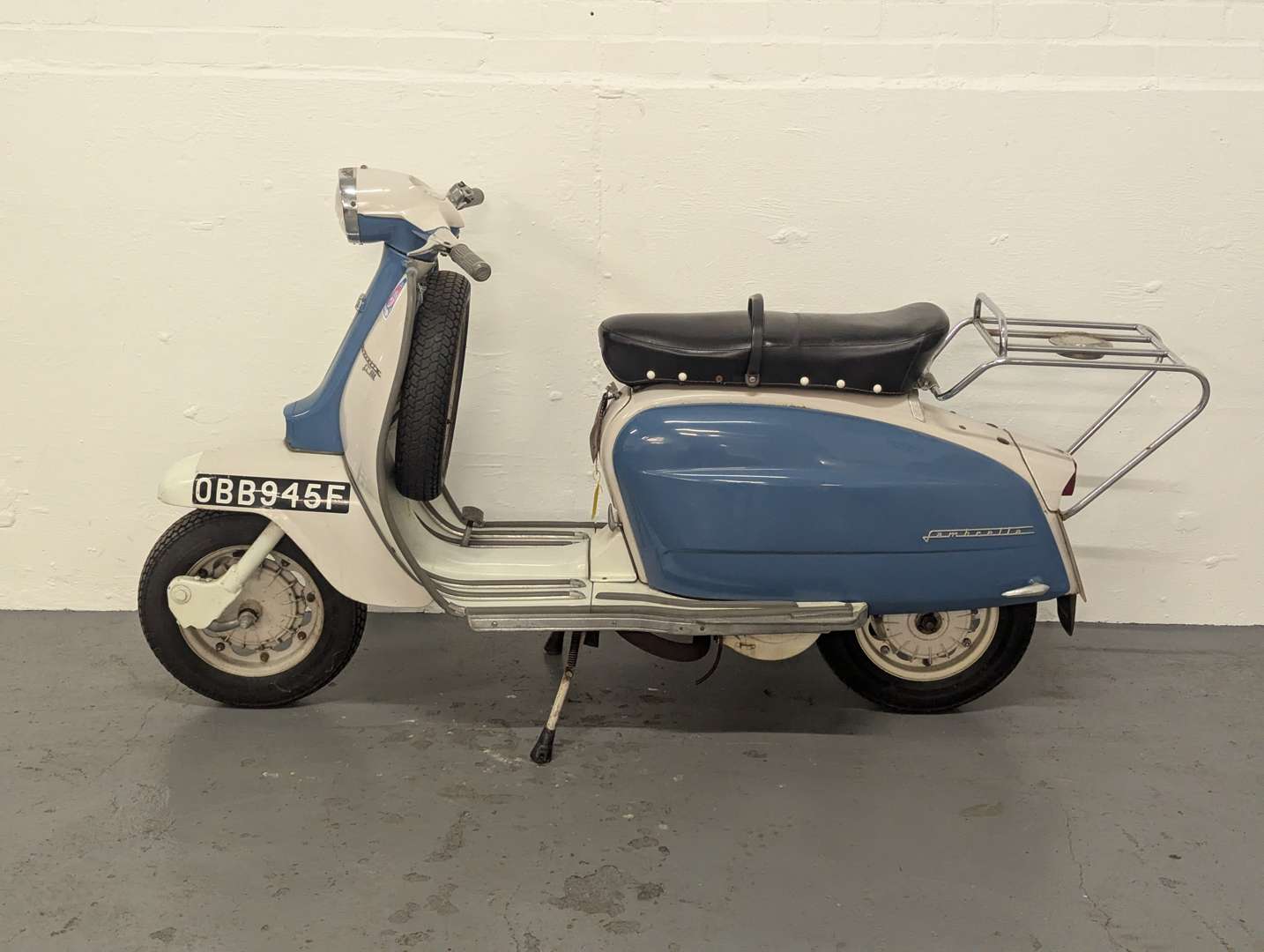 <p>1967 LAMBRETTA LI150</p>