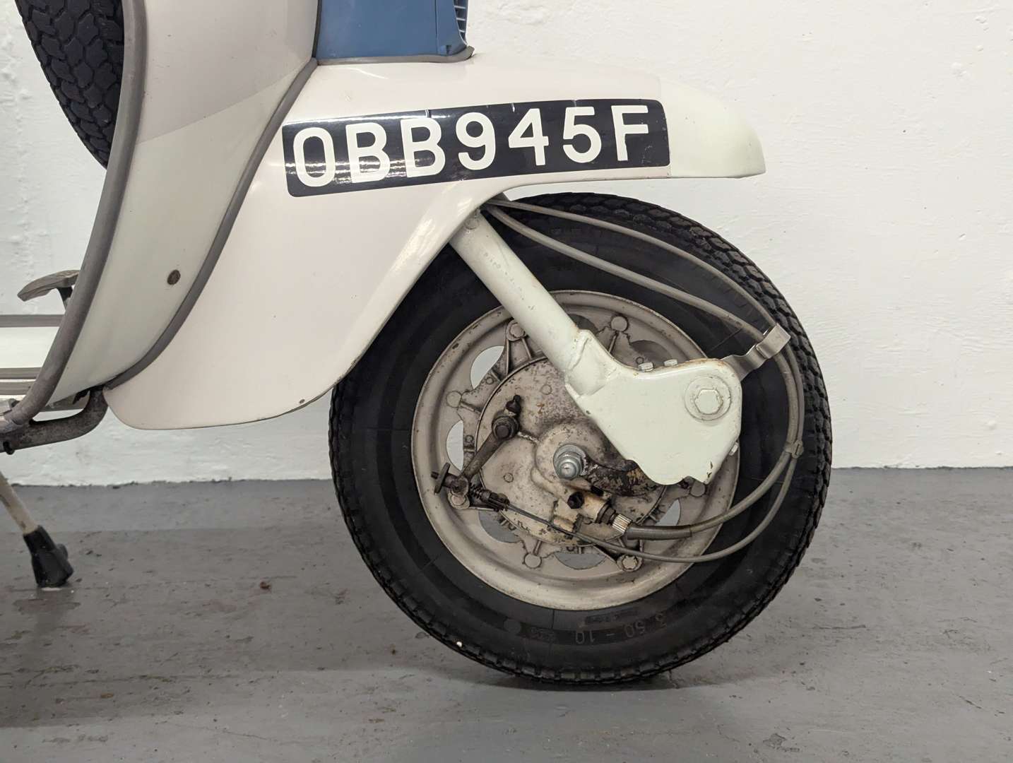 <p>1967 LAMBRETTA LI150</p>