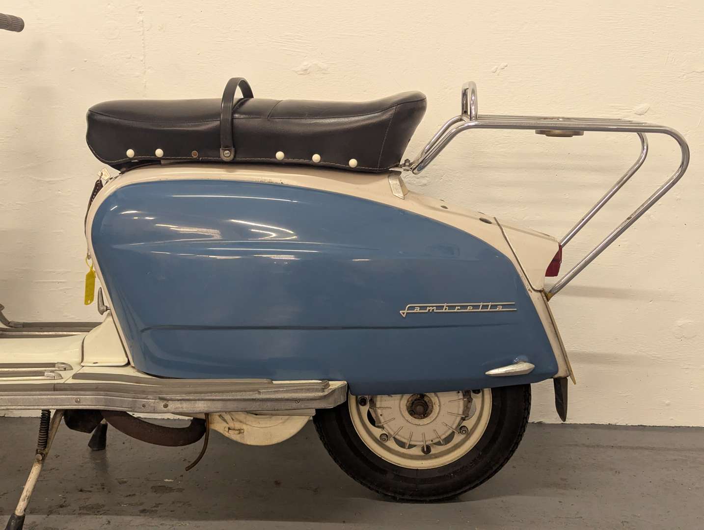 <p>1967 LAMBRETTA LI150</p>