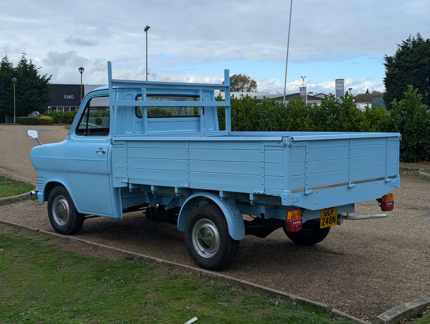 <p>1974 FORD TRANSIT MKI PICK-UP</p>