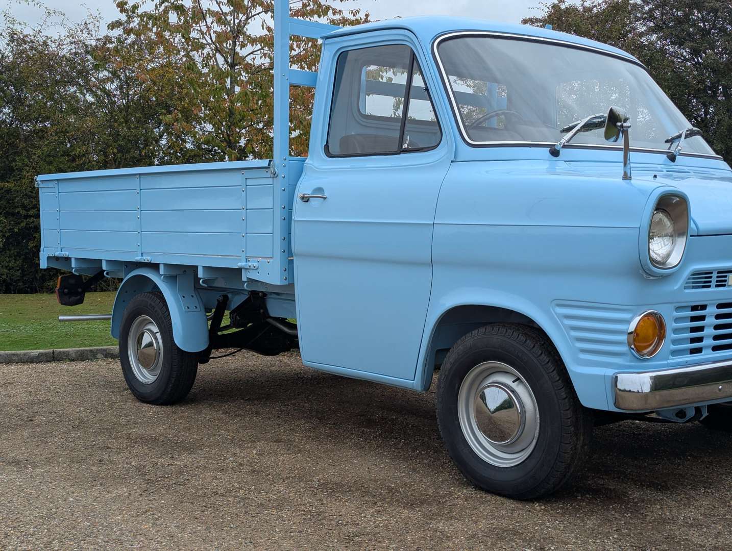 <p>1974 FORD TRANSIT MKI PICK-UP</p>