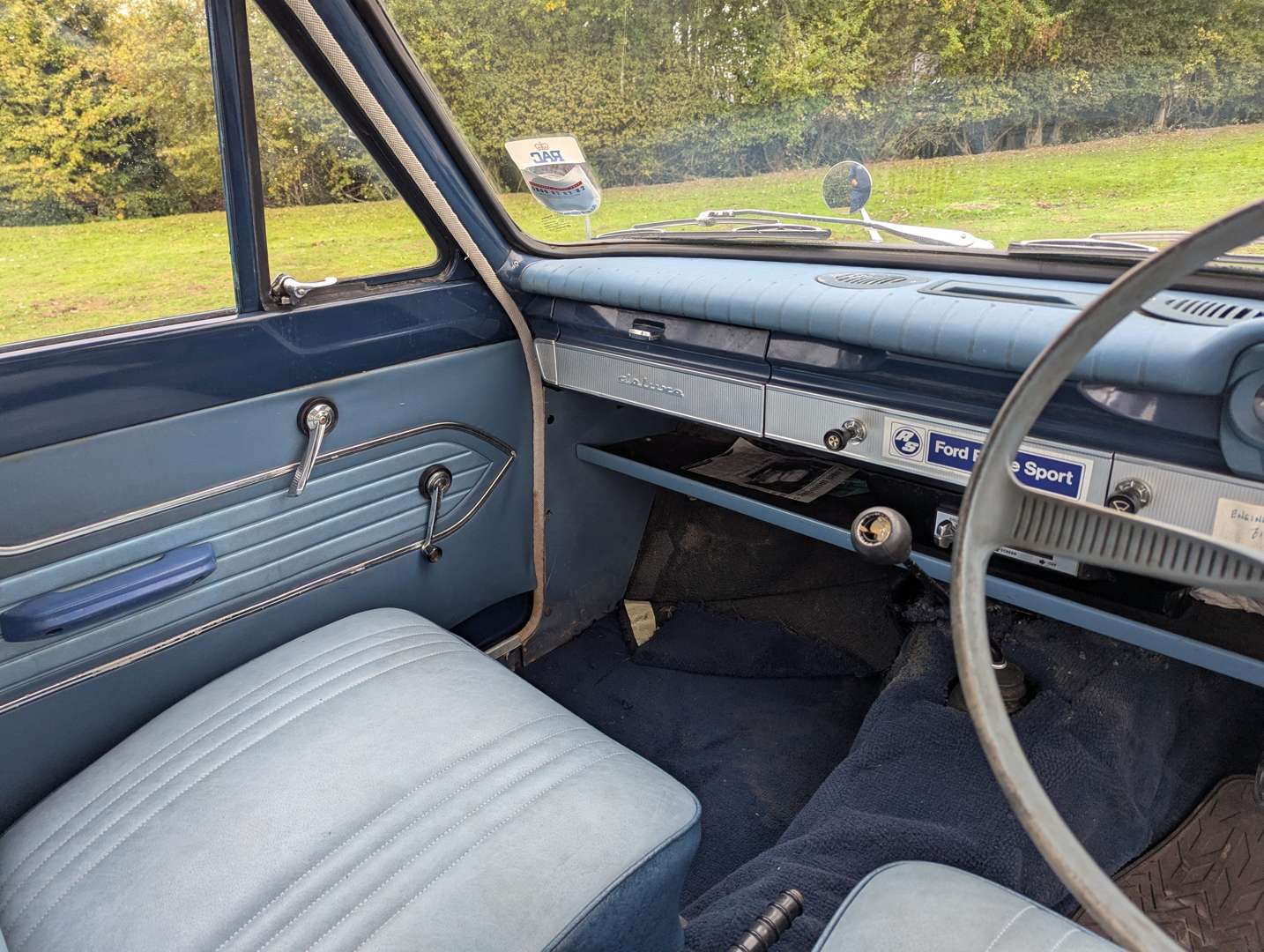 <p>1963 FORD CORTINA DE LUXE</p>