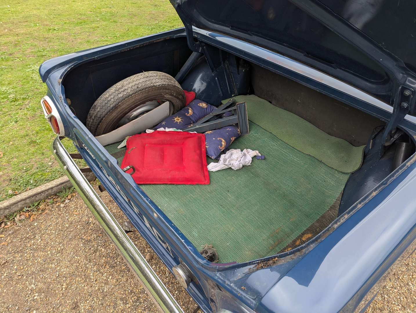 <p>1963 FORD CORTINA DE LUXE</p>