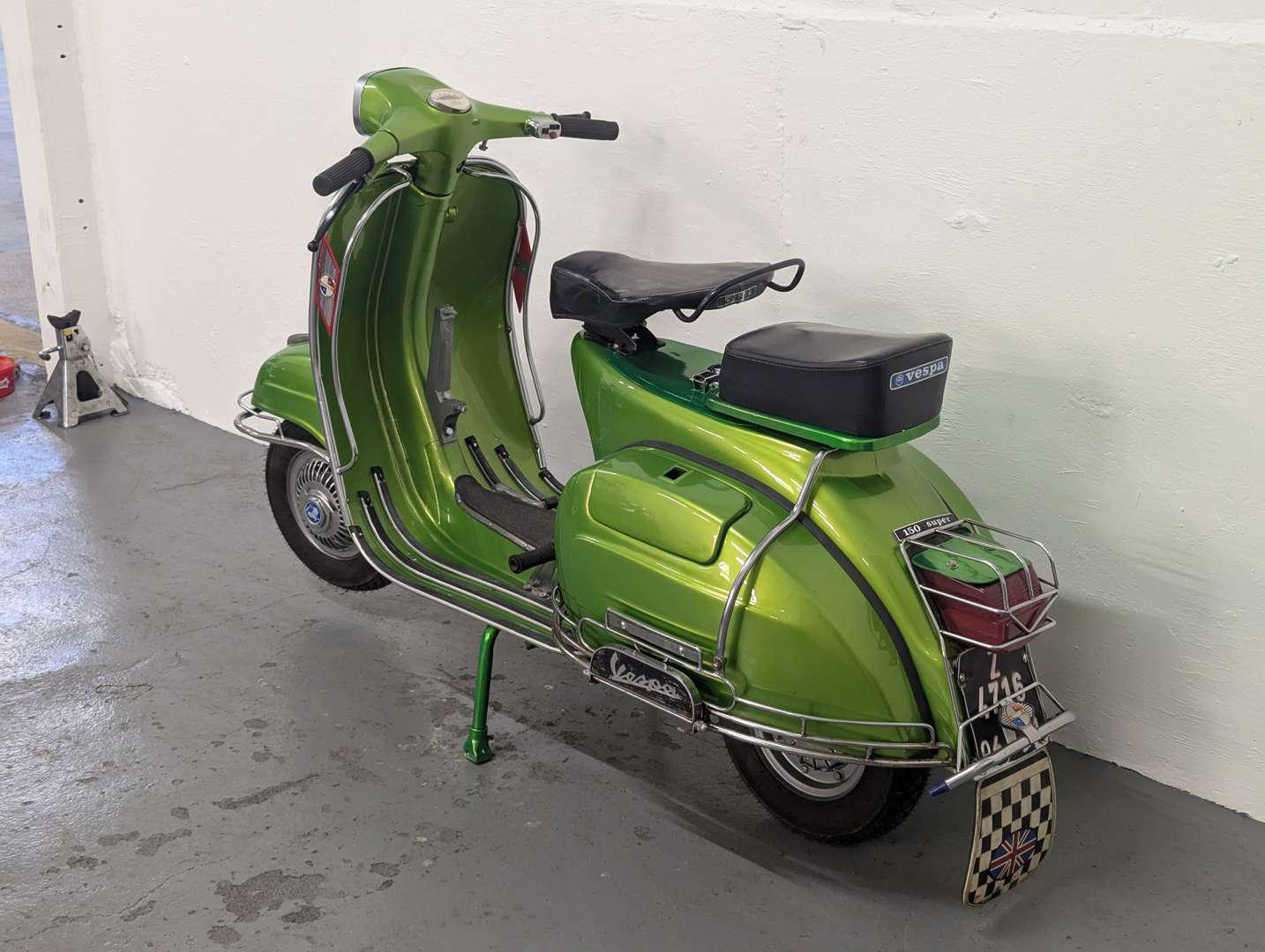 <p>1976 VESPA SUPER 150</p>