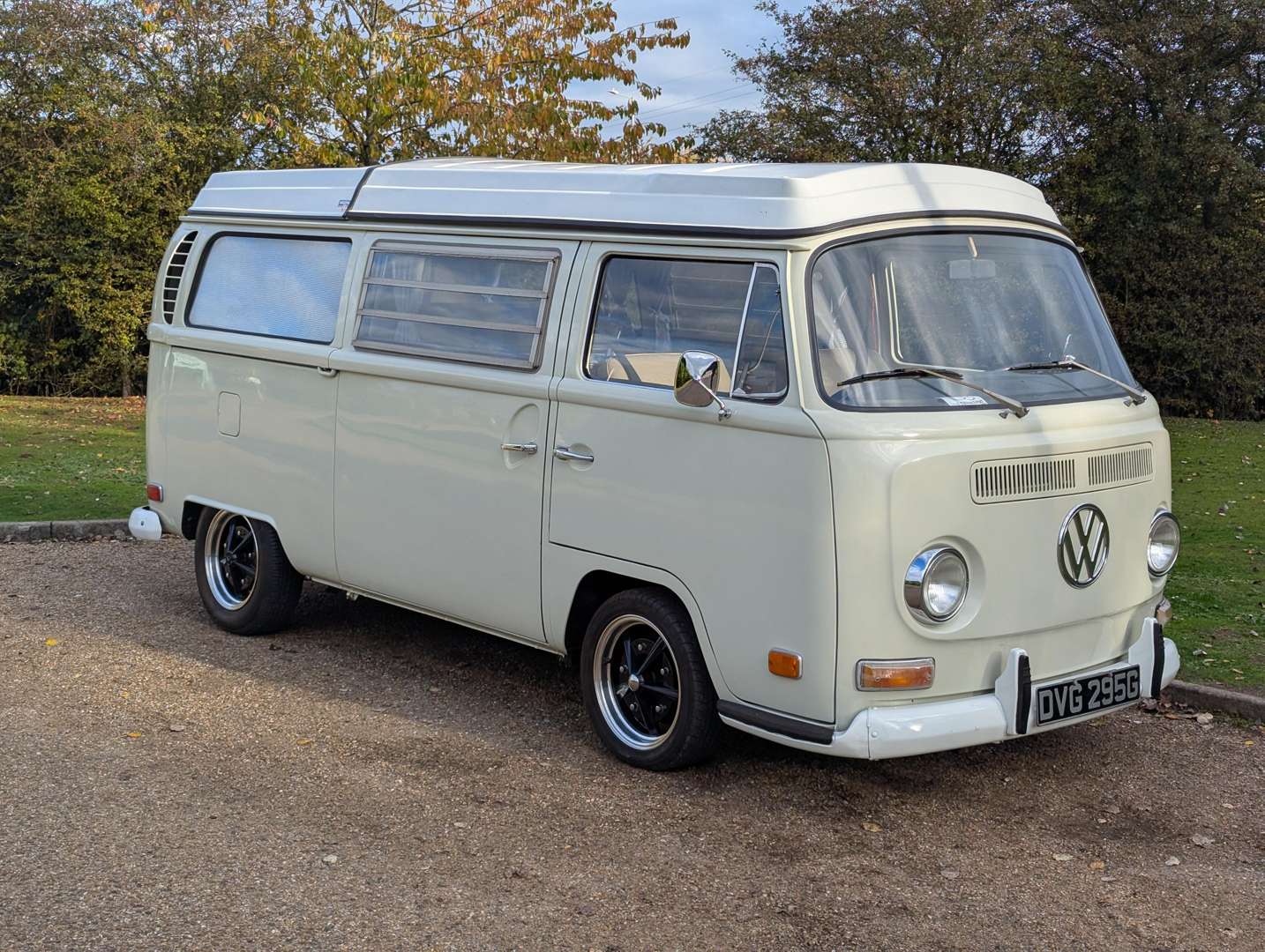 <p>1969 VW T2 WESTFALIA CAMPERVAN LHD</p>