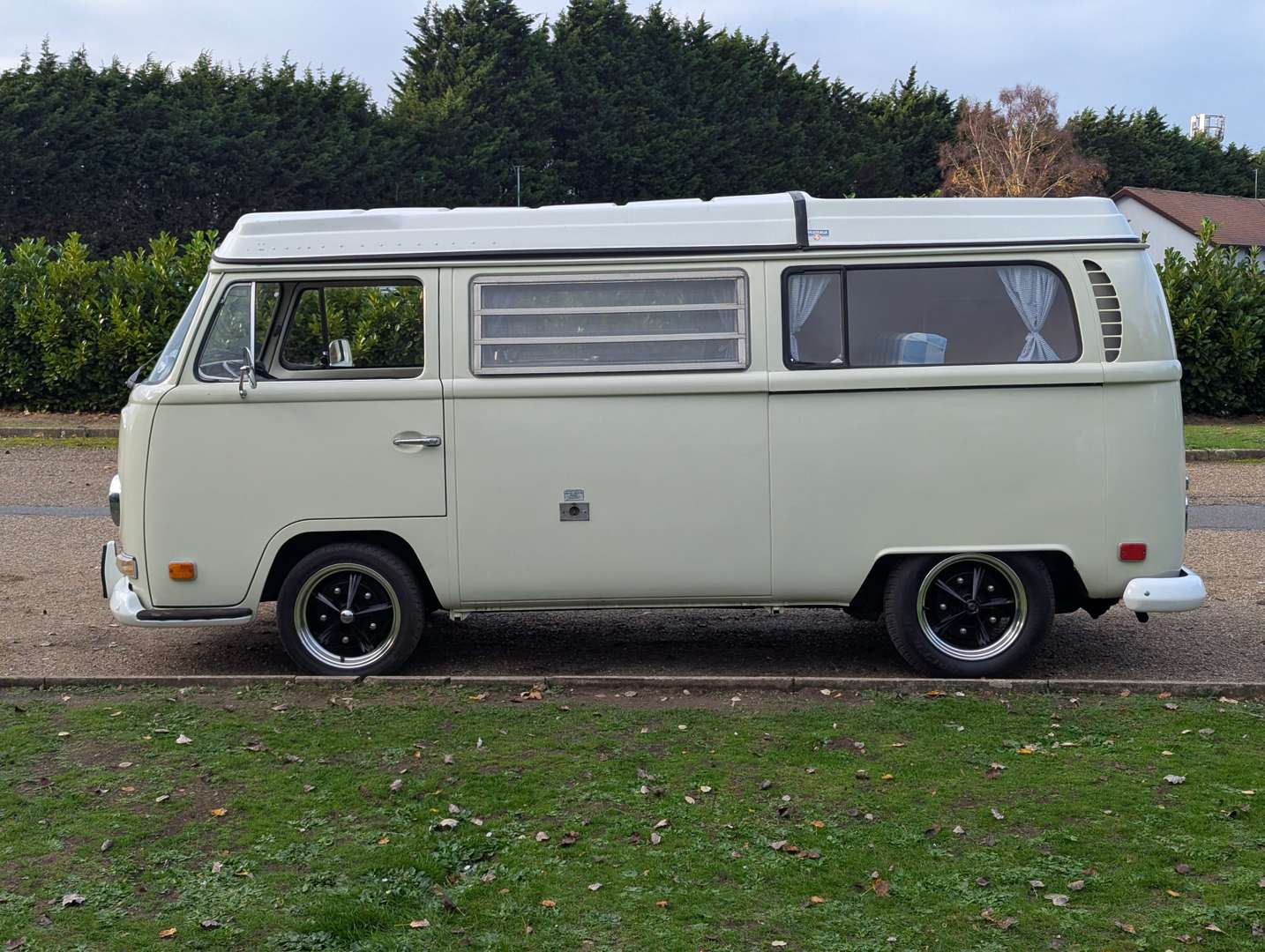 <p>1969 VW T2 WESTFALIA CAMPERVAN LHD</p>