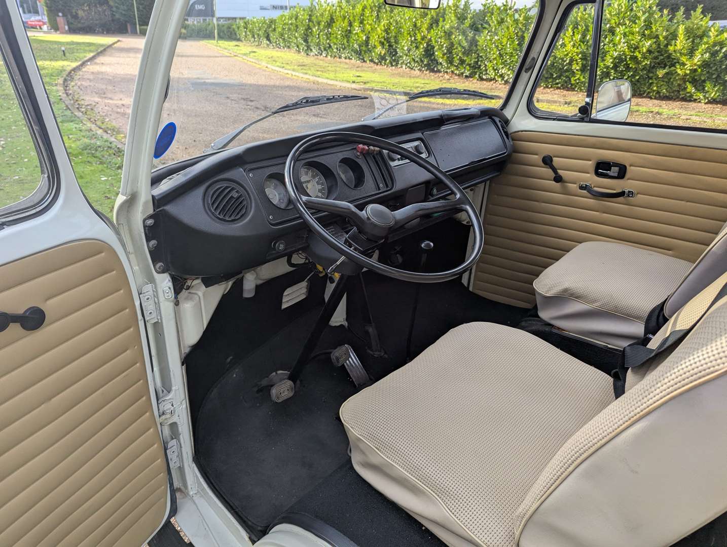 <p>1969 VW T2 WESTFALIA CAMPERVAN LHD</p>