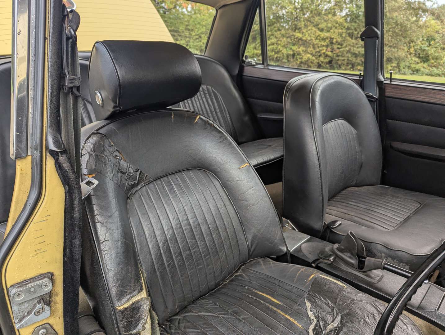 <p>1971 ROVER P6 3500 AUTO</p>