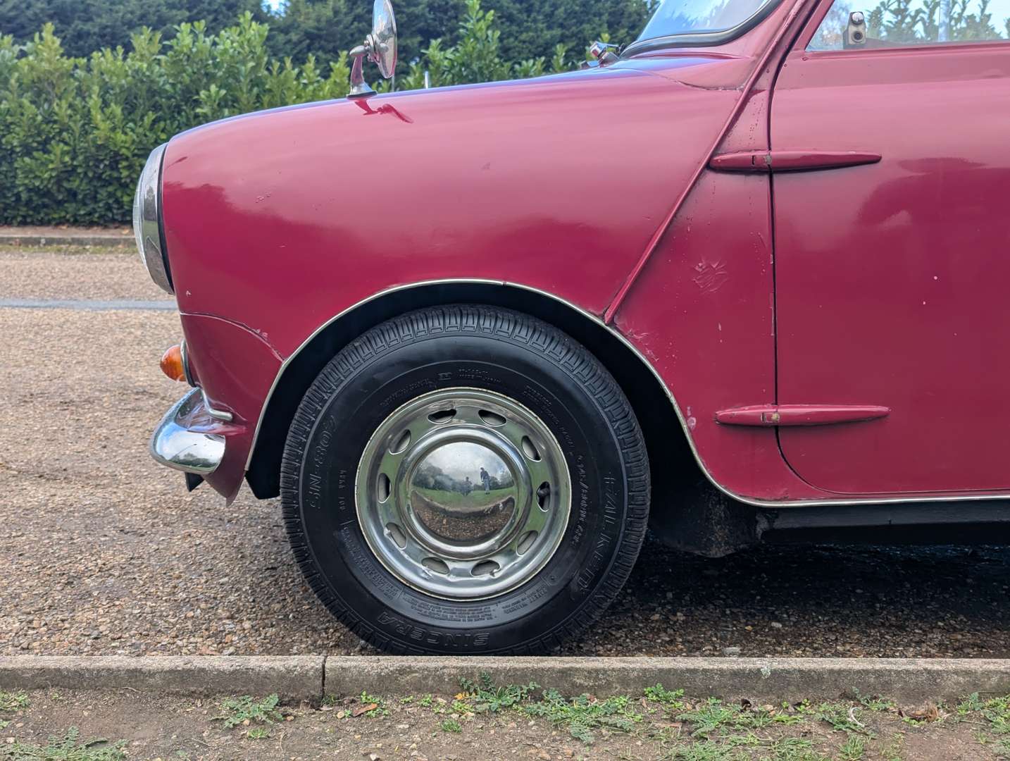 <p>1960 MORRIS MINI DE-LUXE</p>