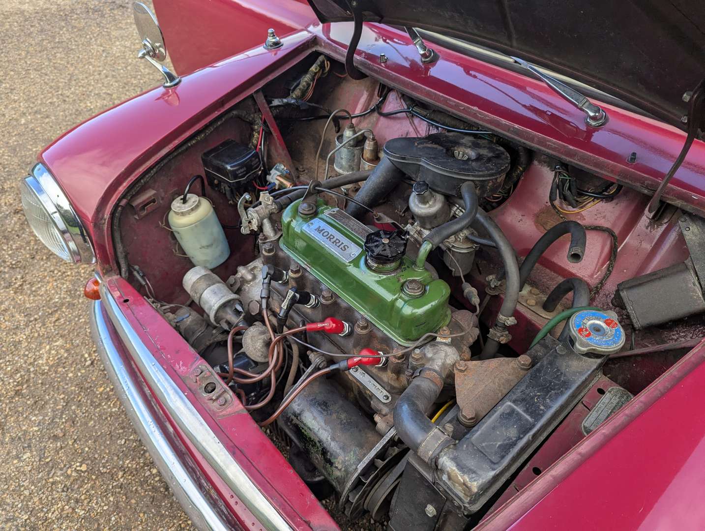 <p>1960 MORRIS MINI DE-LUXE</p>