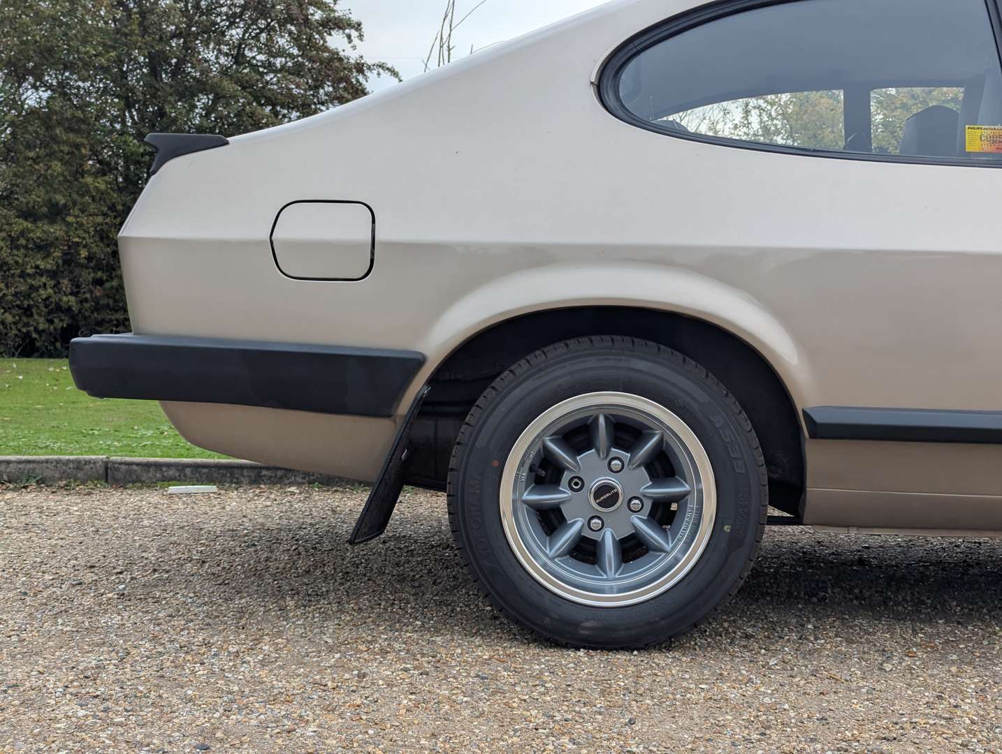 <p>1982 FORD CAPRI CABARET</p>