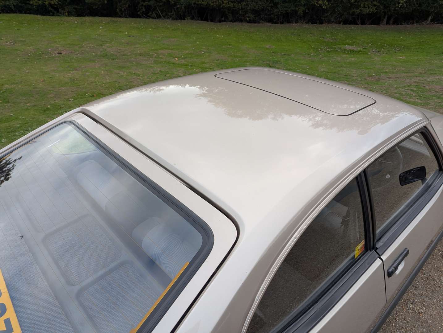 <p>1982 FORD CAPRI CABARET</p>