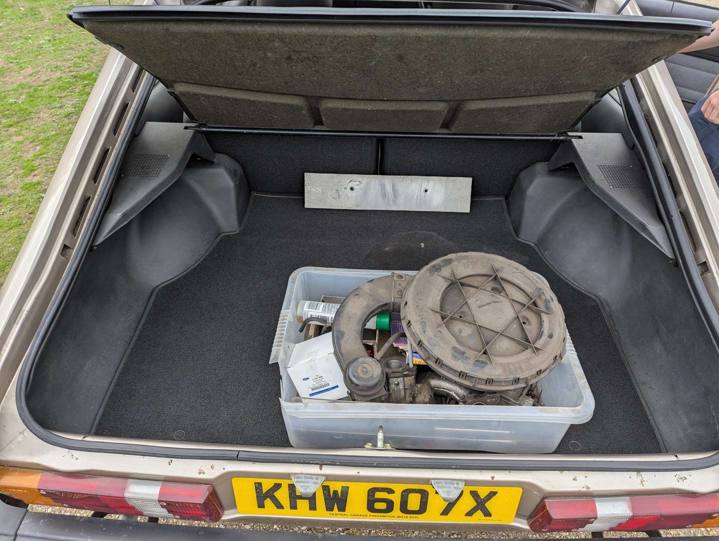 <p>1982 FORD CAPRI CABARET</p>