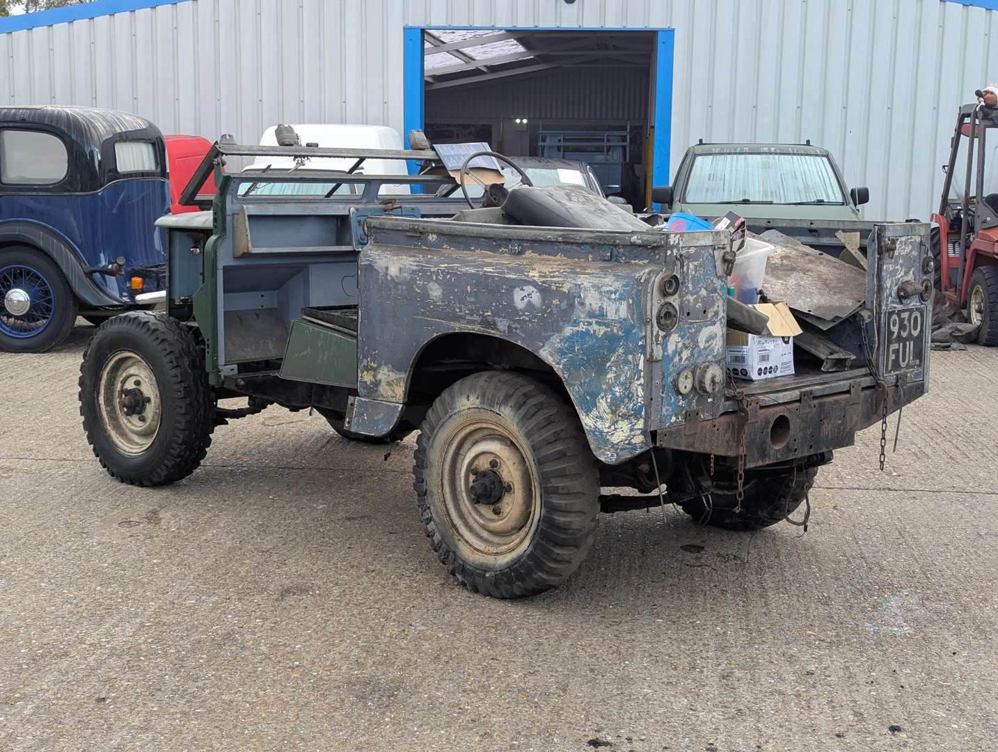 <p>1958 LAND ROVER SERIES II 88" SWB</p>