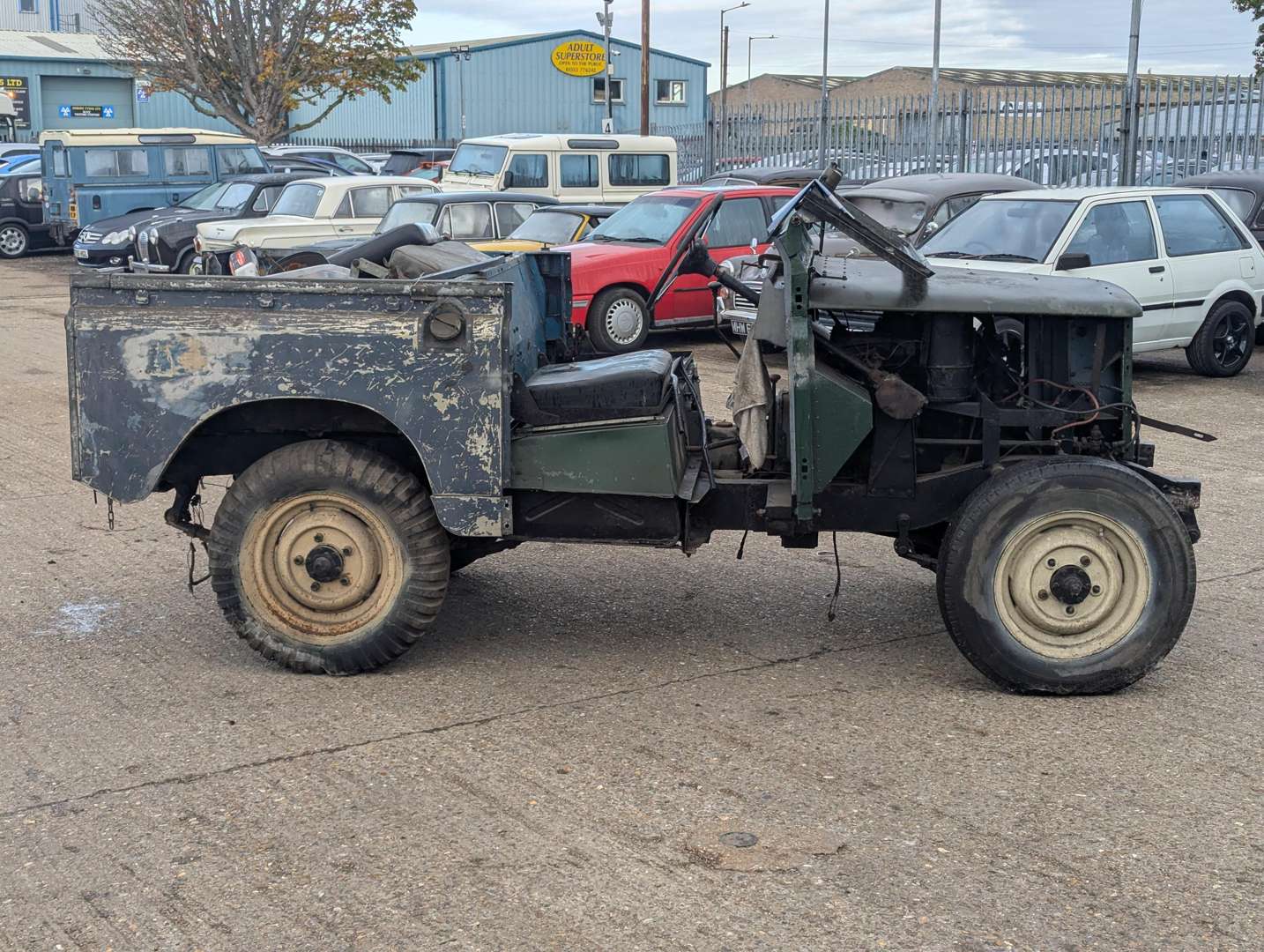 <p>1958 LAND ROVER SERIES II 88" SWB</p>