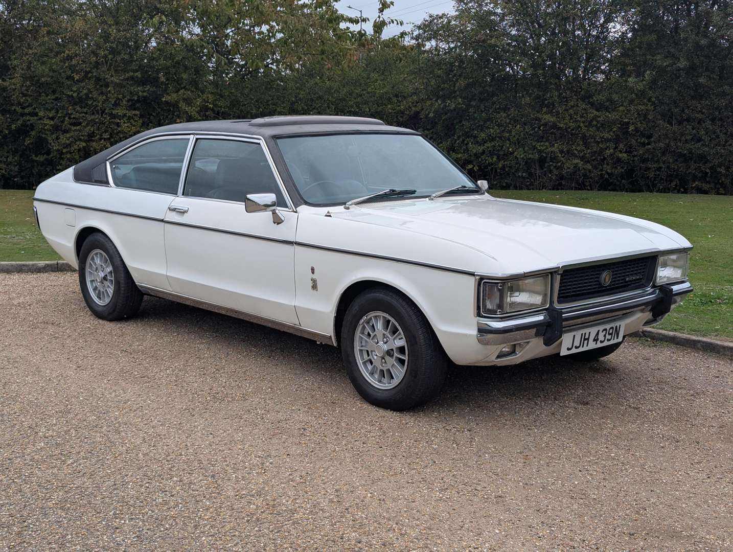 <p>1974 FORD GRANADA GHIA 3.0 AUTO COUPE</p>