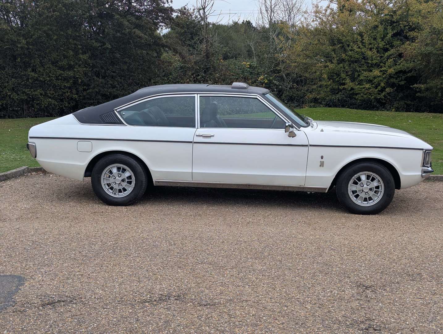 <p>1974 FORD GRANADA GHIA 3.0 AUTO COUPE</p>