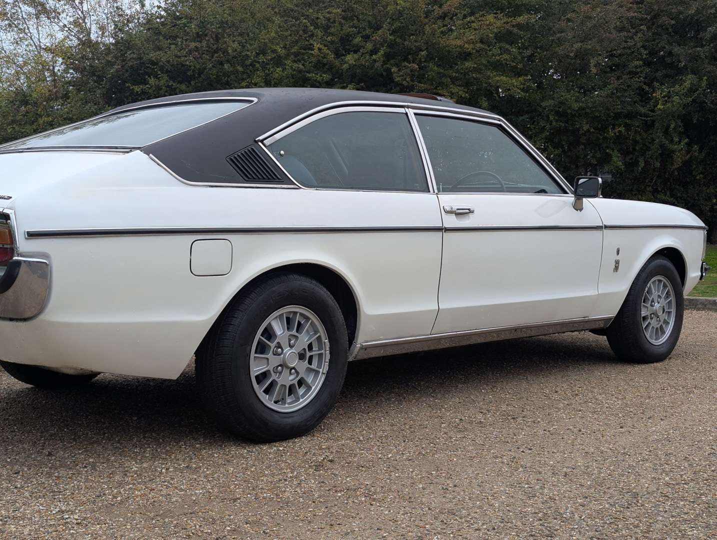 <p>1974 FORD GRANADA GHIA 3.0 AUTO COUPE</p>