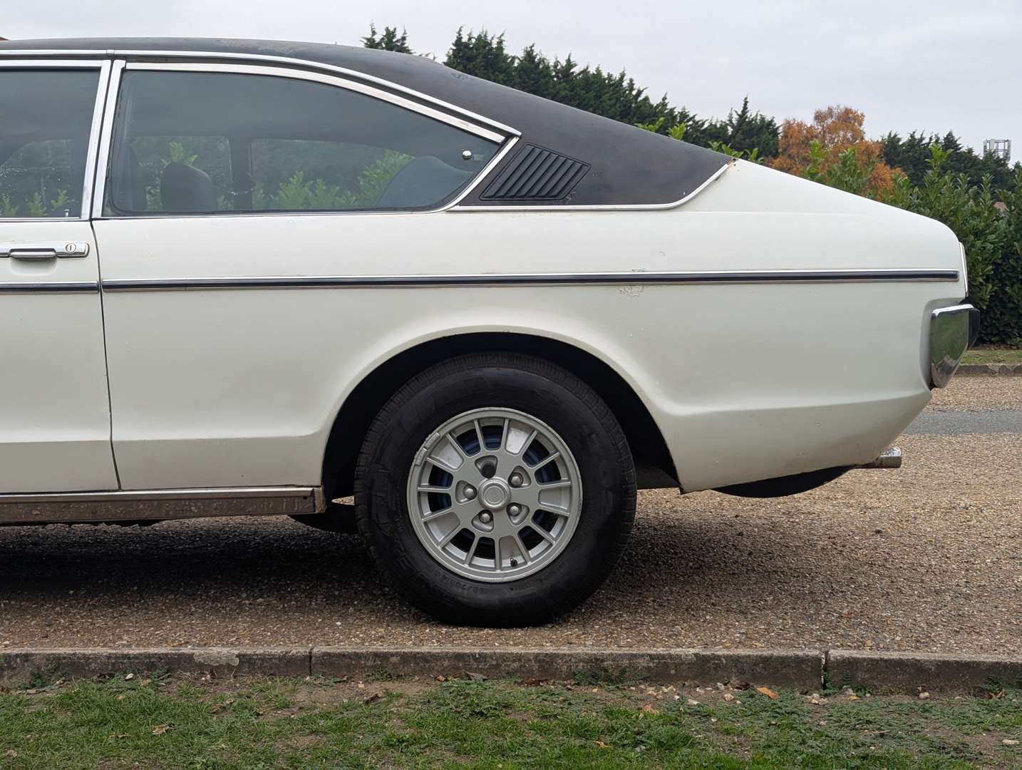 <p>1974 FORD GRANADA GHIA 3.0 AUTO COUPE</p>