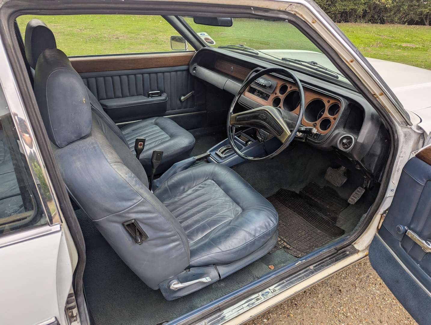 <p>1974 FORD GRANADA GHIA 3.0 AUTO COUPE</p>