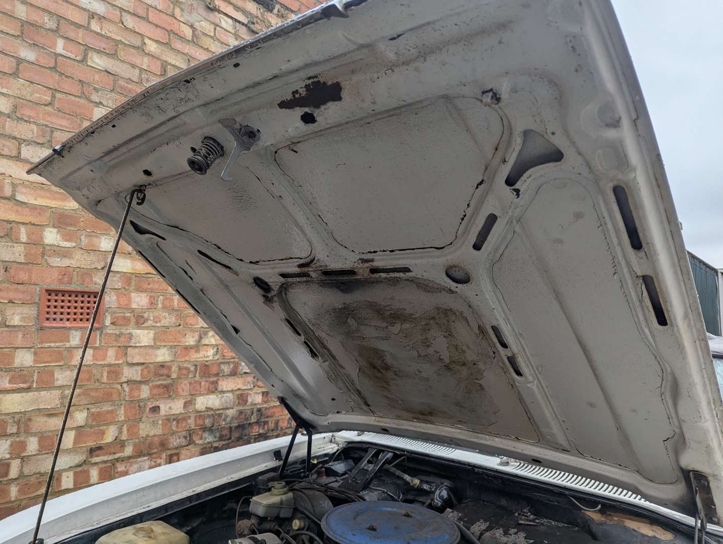 <p>1974 FORD GRANADA GHIA 3.0 AUTO COUPE</p>