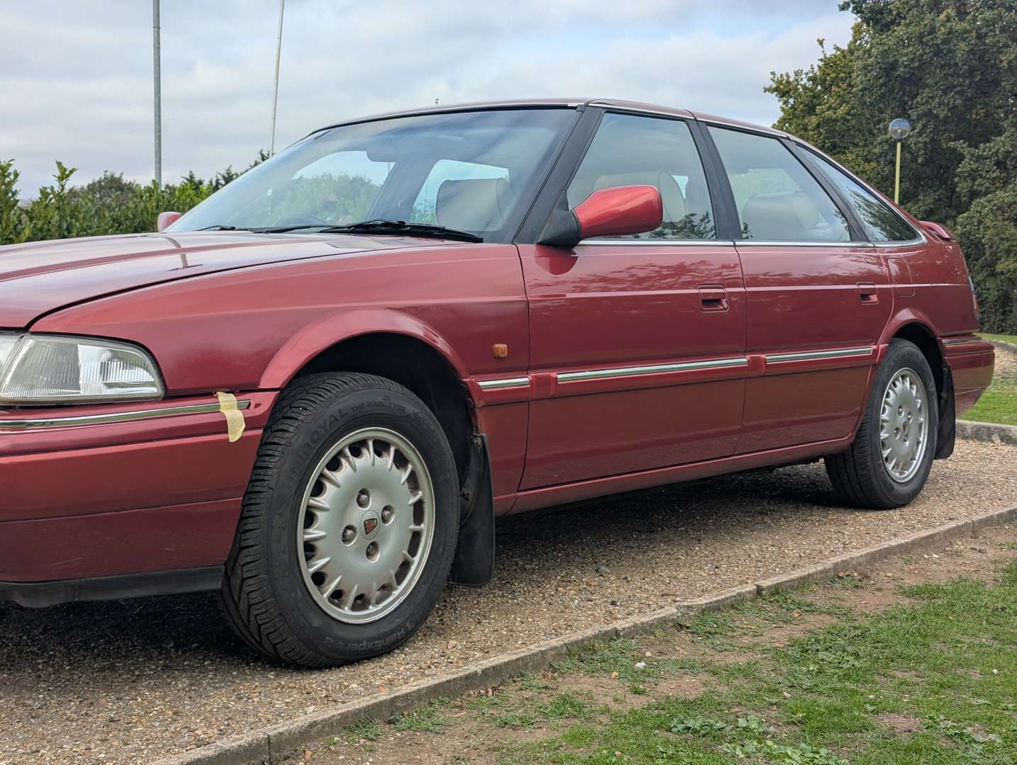 <p>1999 ROVER 825 STERLING AUTO</p>