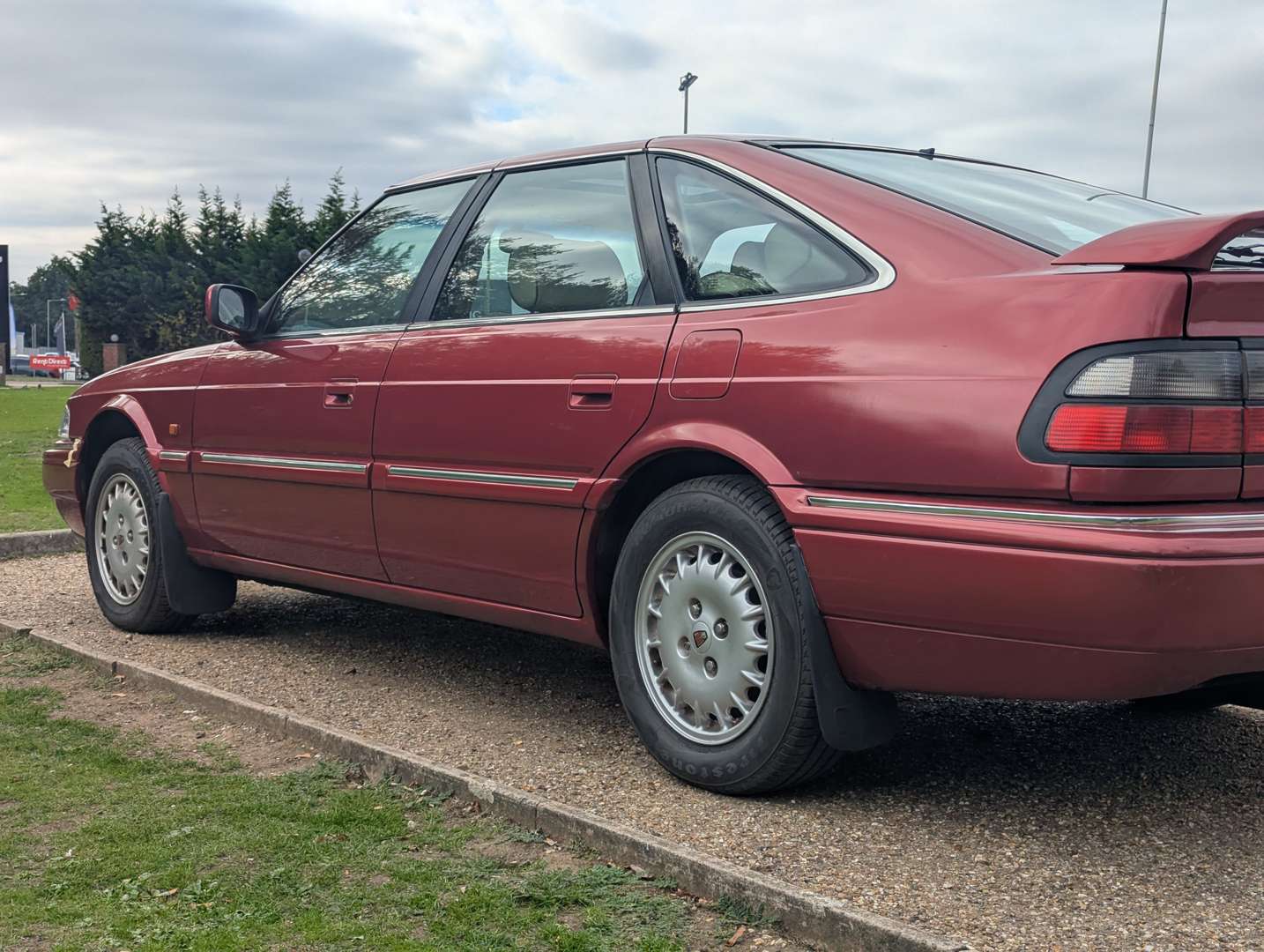 <p>1999 ROVER 825 STERLING AUTO</p>