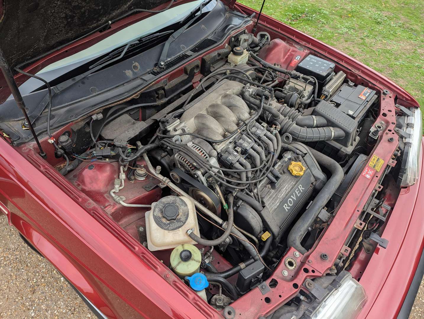 <p>1999 ROVER 825 STERLING AUTO</p>