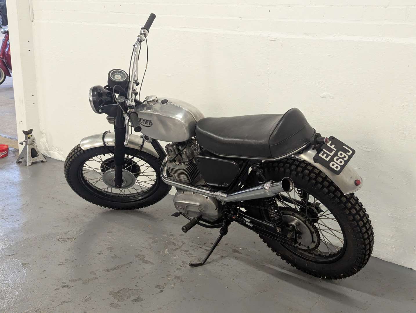 <p>1970 TRIUMPH TR25 TROPHY</p>