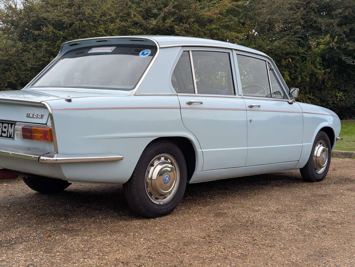 <p>1973 TRIUMPH 1500 FWD</p>