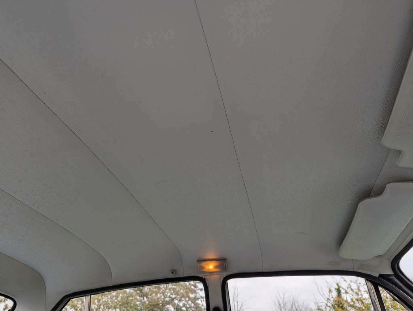 <p>1973 TRIUMPH 1500 FWD</p>