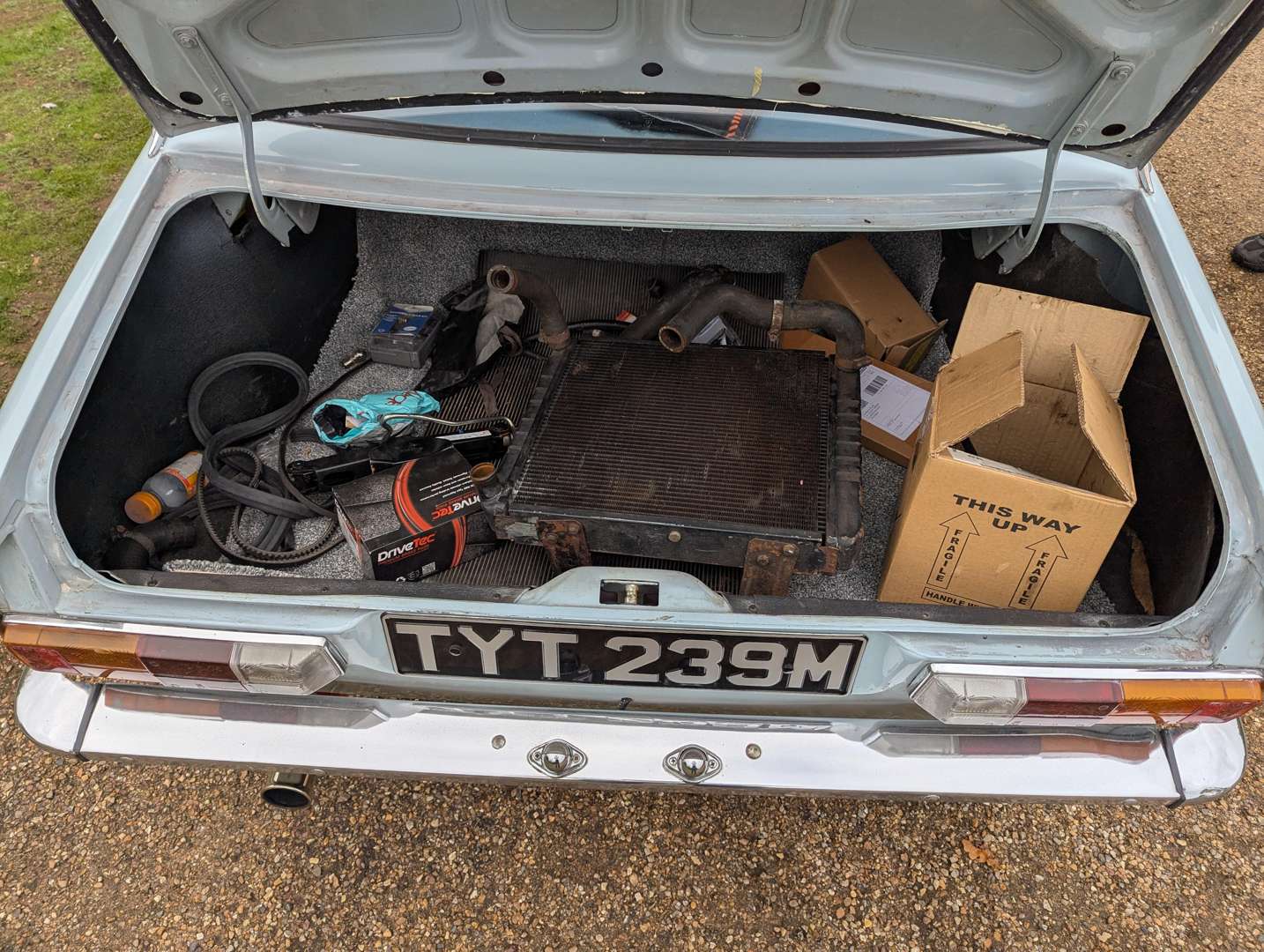 <p>1973 TRIUMPH 1500 FWD</p>