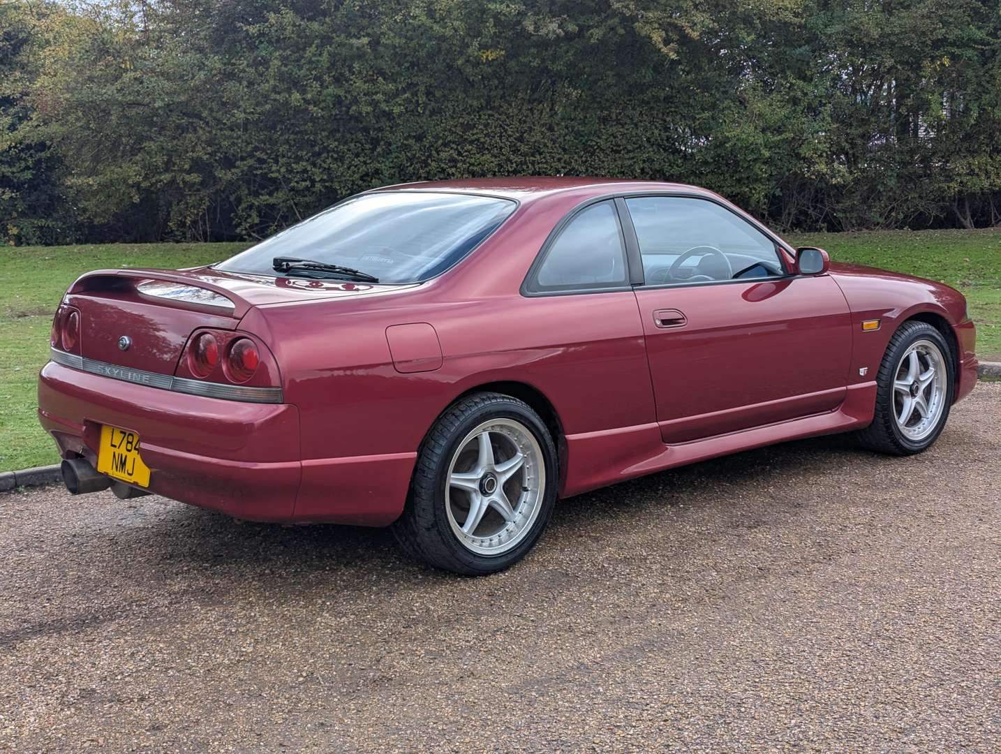 <p>1994 NISSAN SKYLINE (R33) GTST</p>
