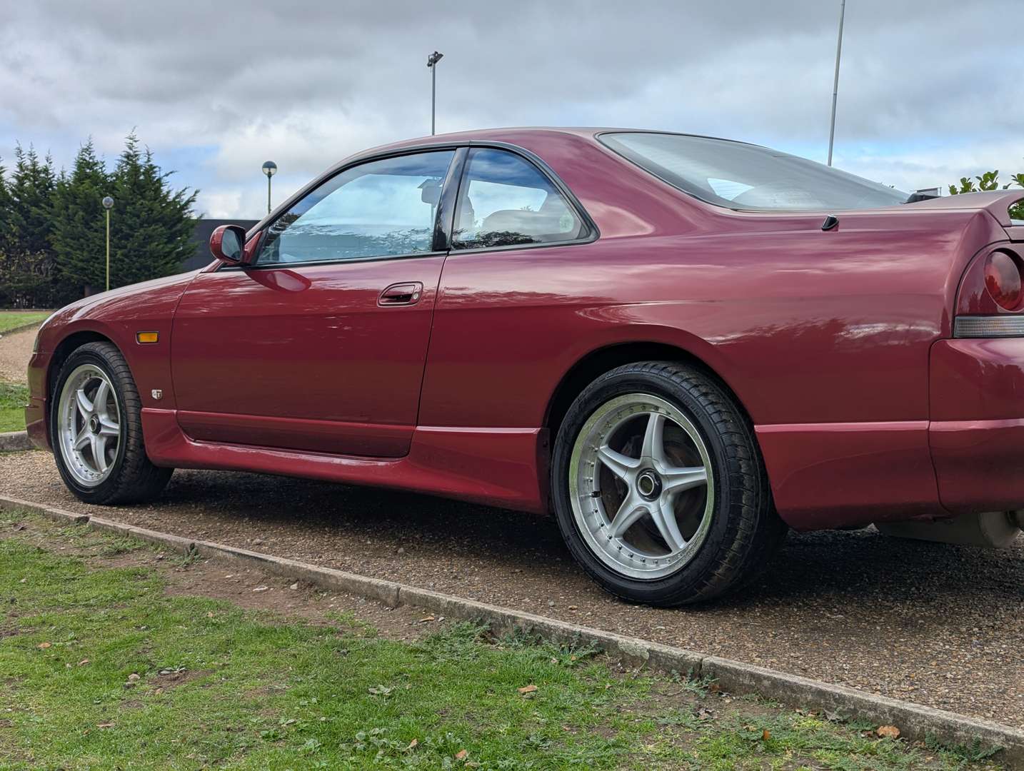 <p>1994 NISSAN SKYLINE (R33) GTST</p>