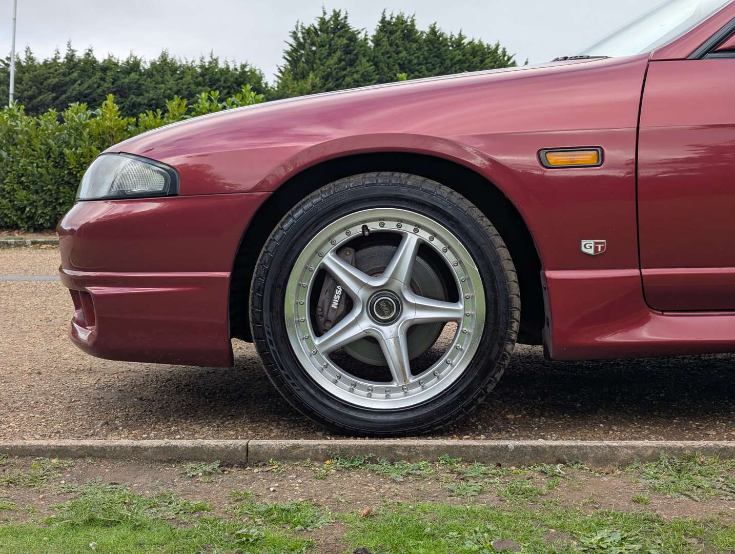 <p>1994 NISSAN SKYLINE (R33) GTST</p>