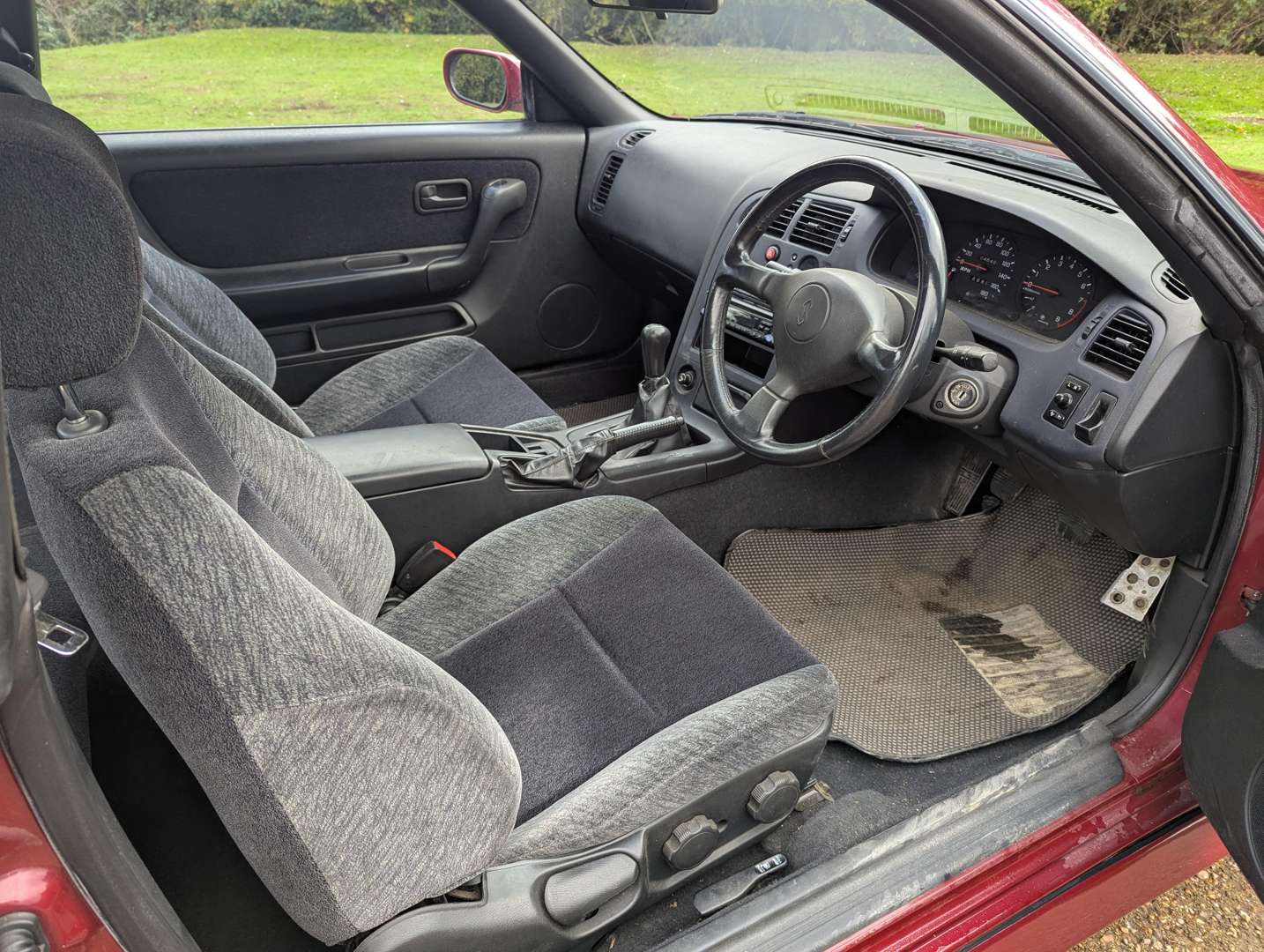 <p>1994 NISSAN SKYLINE (R33) GTST</p>