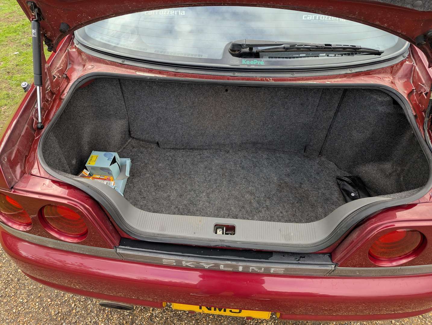 <p>1994 NISSAN SKYLINE (R33) GTST</p>