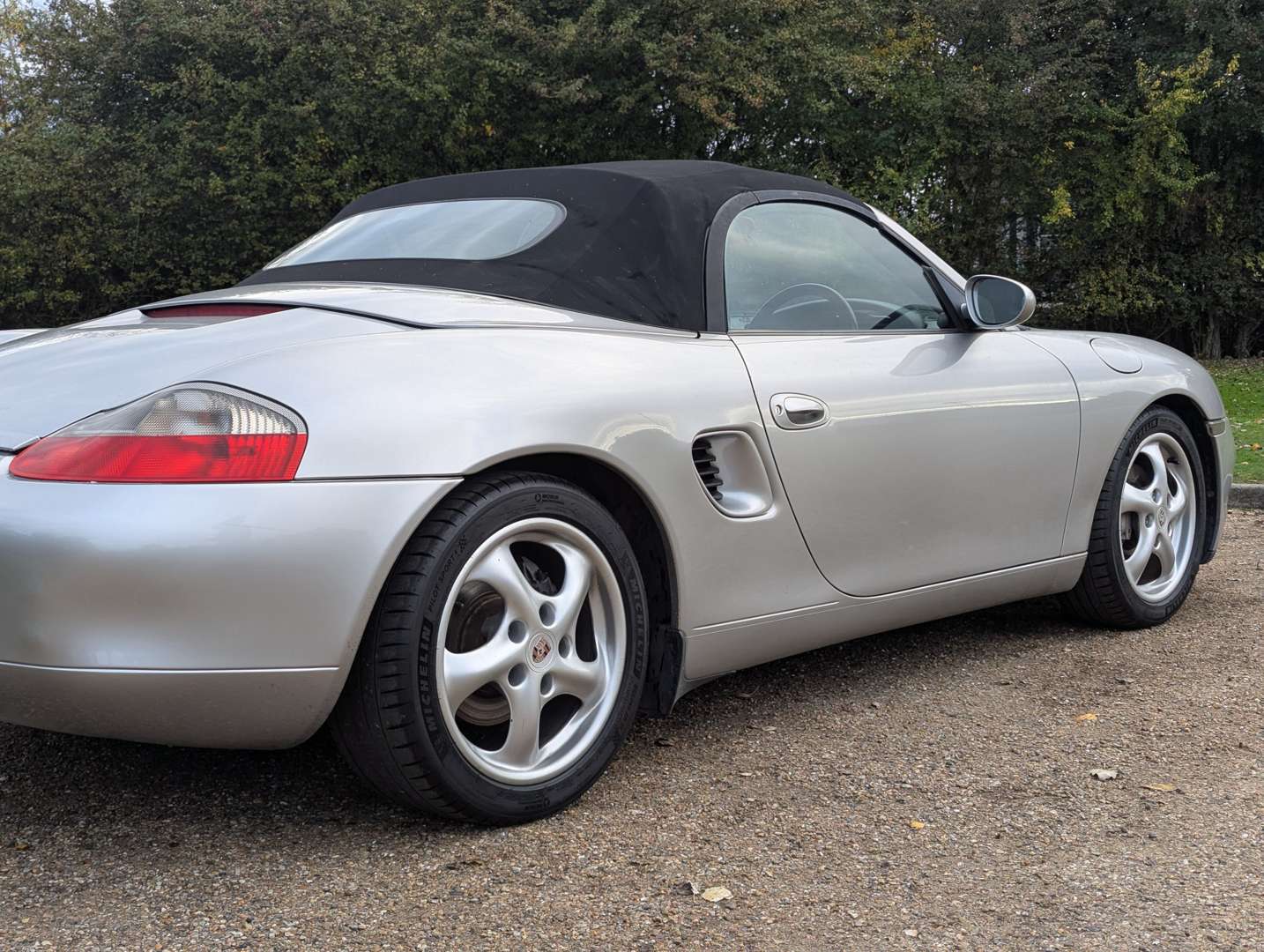 <p>2001 PORSCHE BOXSTER (986)</p>