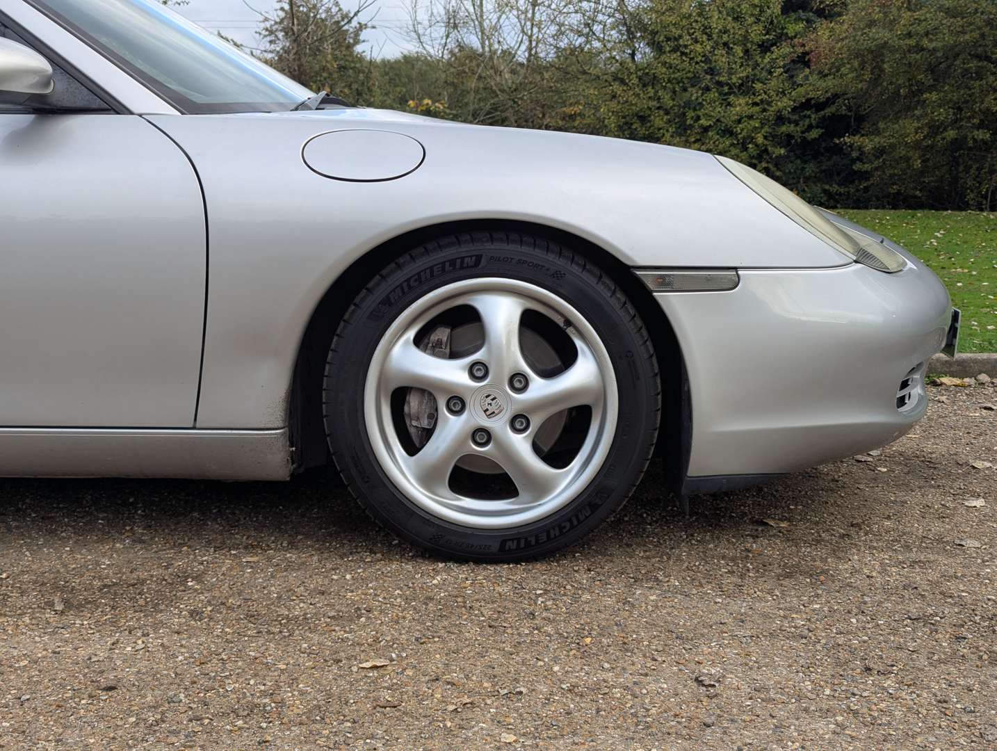 <p>2001 PORSCHE BOXSTER (986)</p>