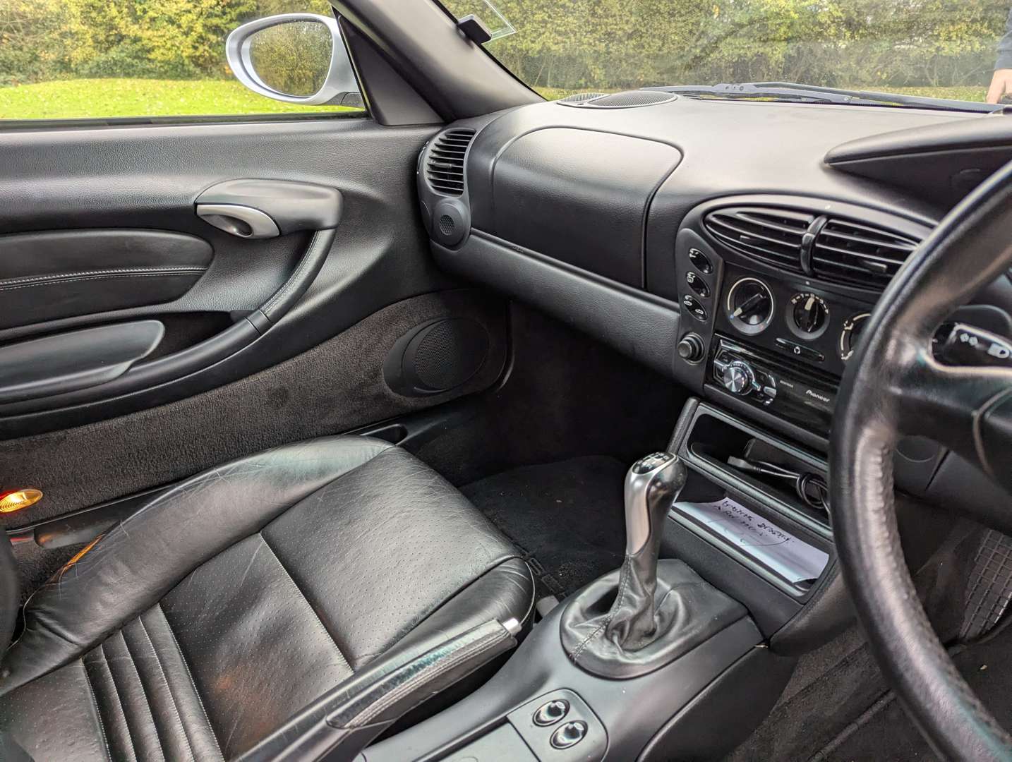 <p>2001 PORSCHE BOXSTER (986)</p>