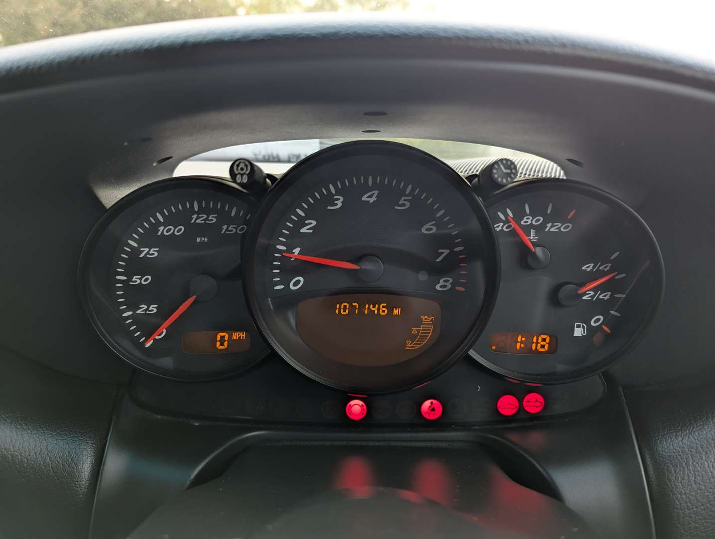 <p>2001 PORSCHE BOXSTER (986)</p>