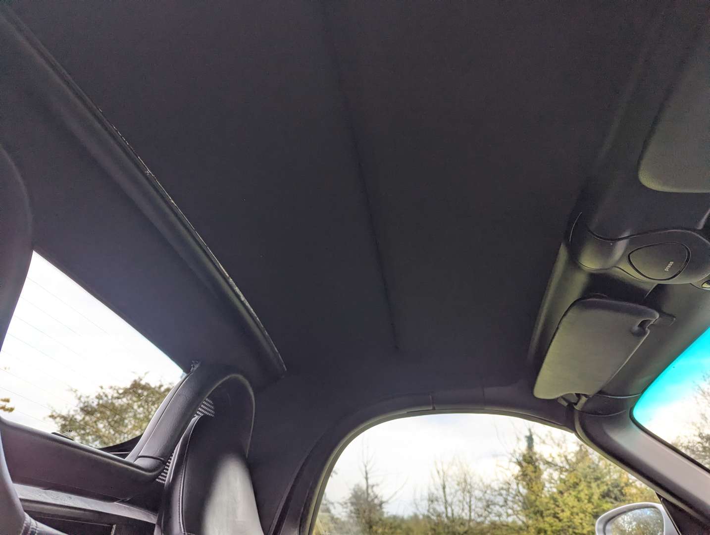 <p>2001 PORSCHE BOXSTER (986)</p>